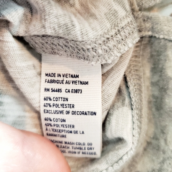 American Eagle | Floral Print Heathered LS Top - Picture 8 of 8